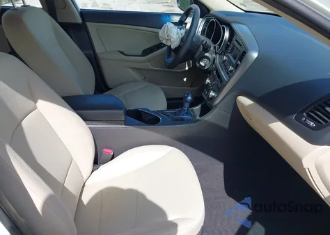 2015 Kia Optima Lx z USA, uszkodzony, nr VIN KNAGM4A74F5626536